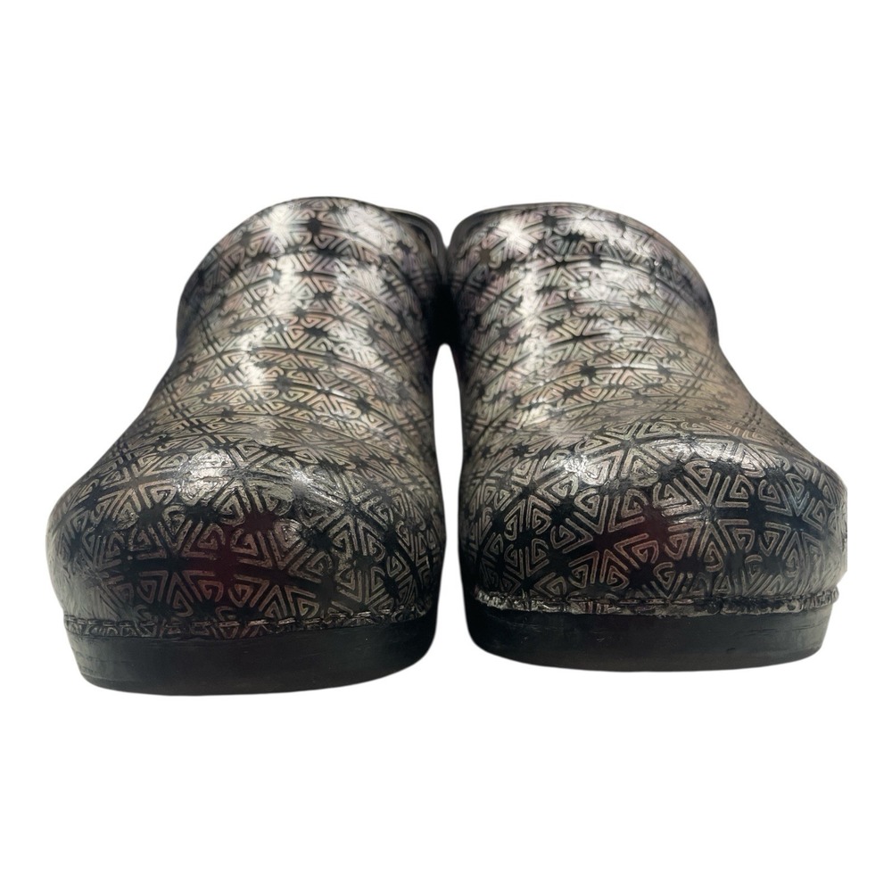 Dansko Metallic Silver Embossed Professional Clogs Womens EU 39/ US 8-8.5 - Picture 4 of 9